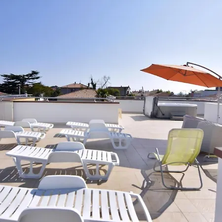 In Mit Offener Terrasse Apartment *
