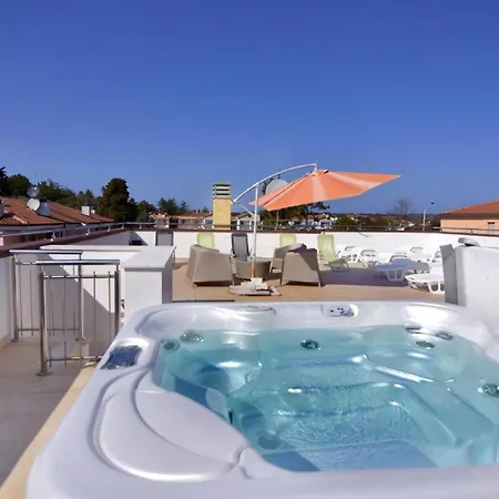 In Mit Offener Terrasse * Umag
